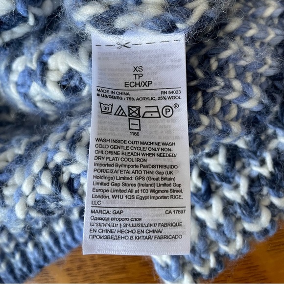 Gap Women's XS Crewneck Multicolor Blue White Sweater Pullover Wool Oversized - Picture 12 of 16